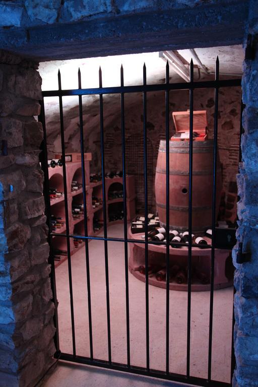 Отель Le Colombier De Hanches - Teritoria Экстерьер фото